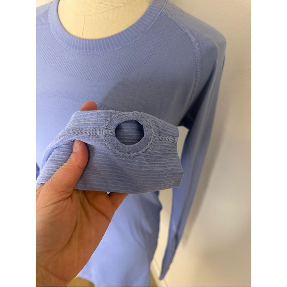 lululemon athletica Swiftly tech Long Sleeve Hip Length‎ in Periwinkle - Size 8 - Picture 2 of 5